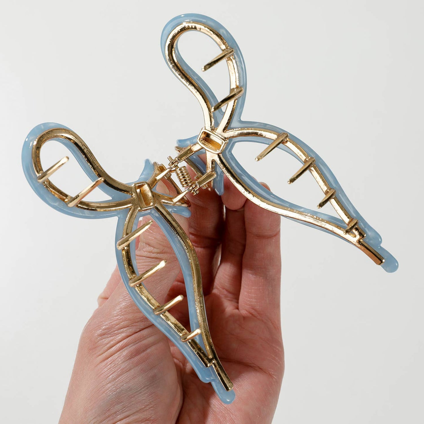 Sabrina Coastal | Large Ribbon Metal Bow Claw Clip - comes with 1 clip