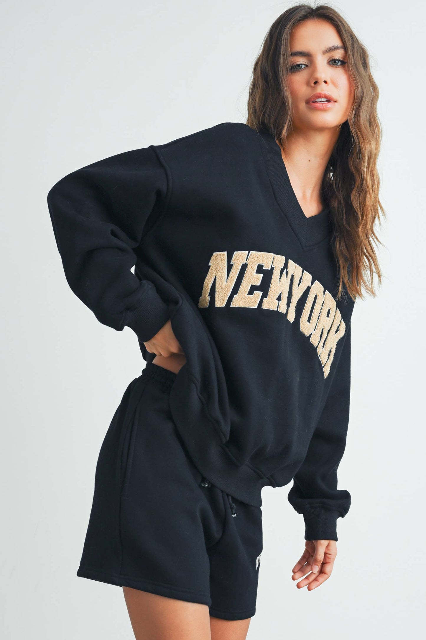 Sherpa New York V Neck Sweatshirt
